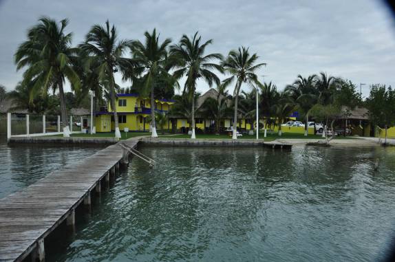 Nosso hotel, na beira da laguna de Bacalar, no sul do Yucatán, no México